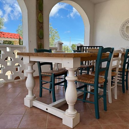 Villa Connie Serranova Esterno foto