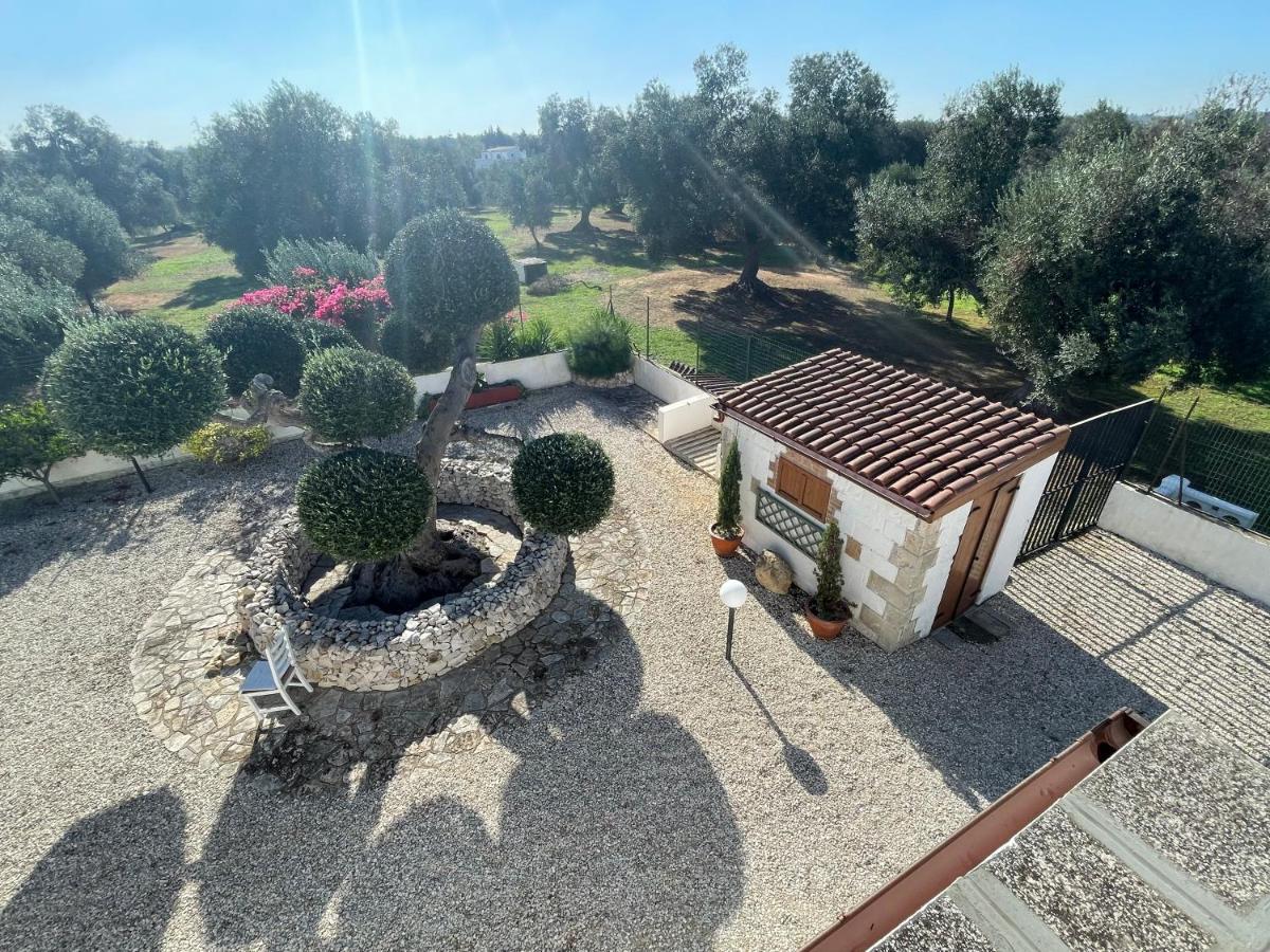 Villa Connie Serranova Esterno foto