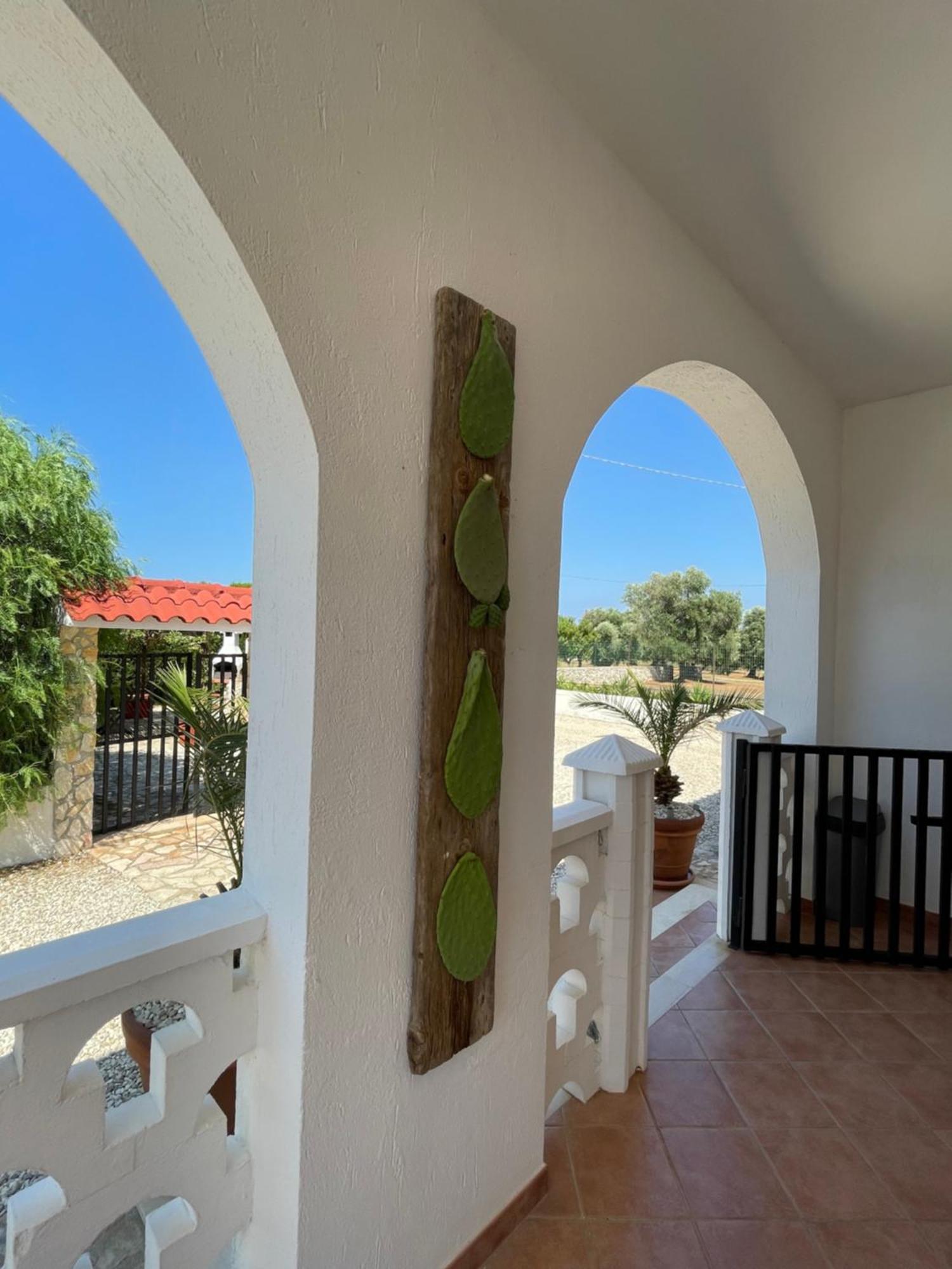 Villa Connie Serranova Esterno foto