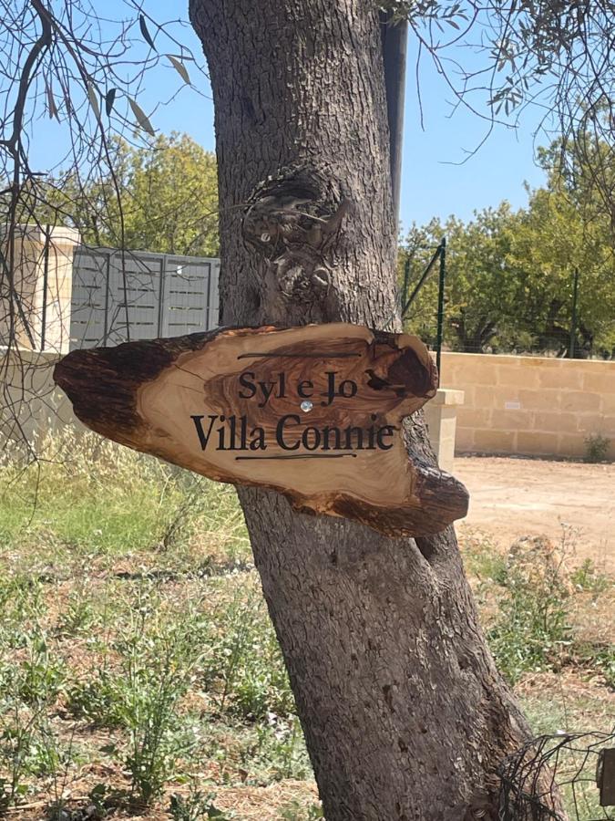 Villa Connie Serranova Esterno foto