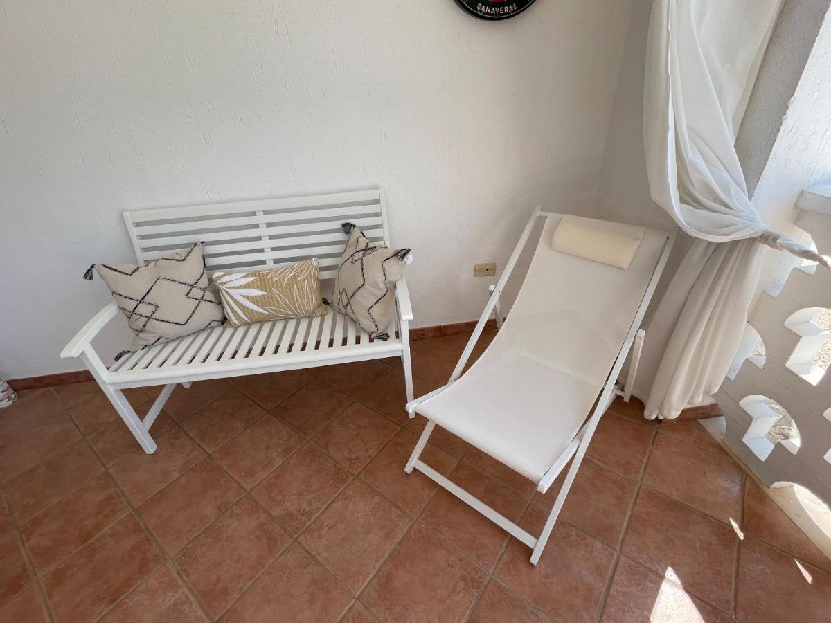 Villa Connie Serranova Esterno foto